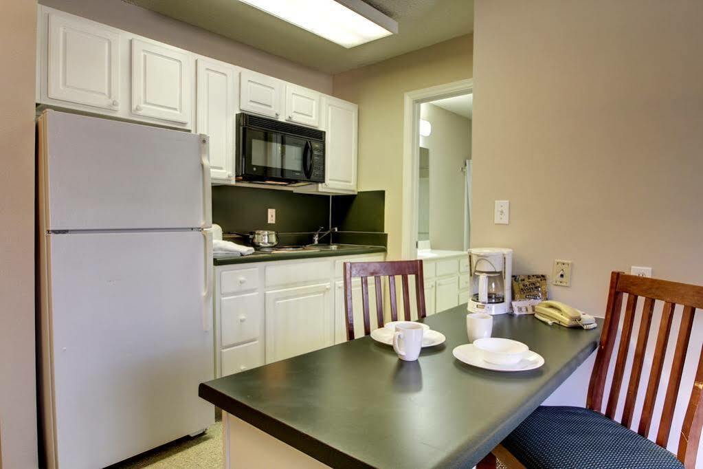 Intown Suites Extended Stay High Point Nc Exterior foto